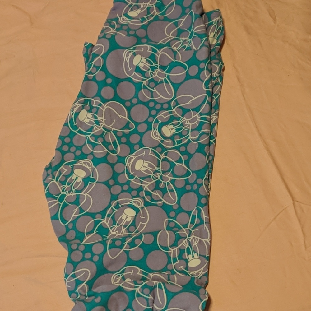 Lularoe OS Disney leggings